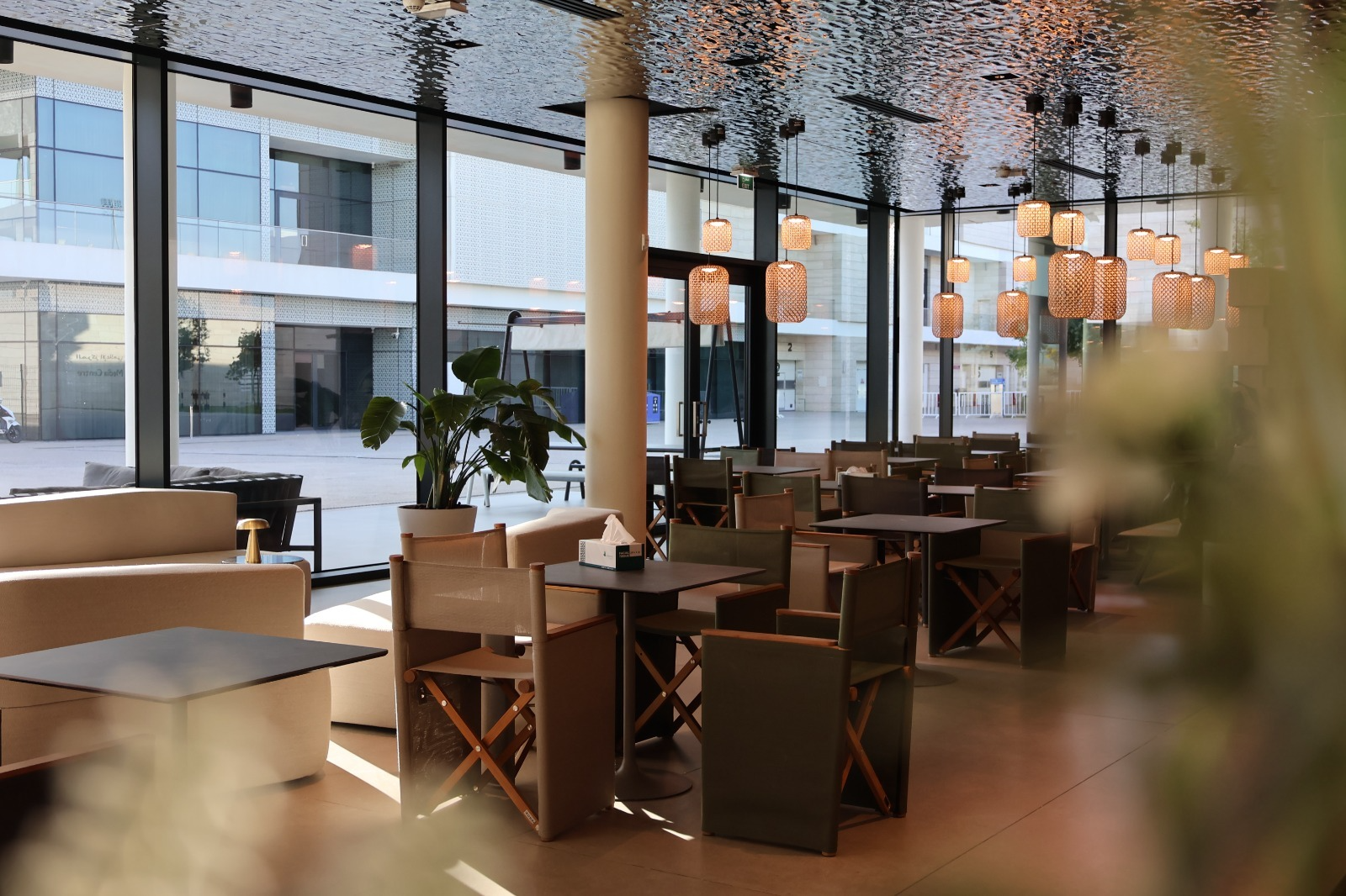 Food and beverage hospitality setting